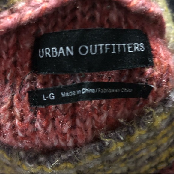 Urban Outfitters Lennon Crop Sweater - Picture 6 of 7